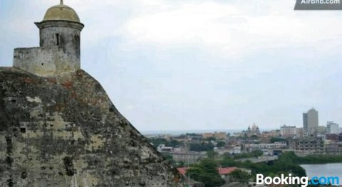 Apartamento en Cartagena, Cerca Al Mar, Edificio Nuevo Conquistador