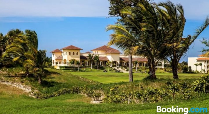 Alex Villas Golf Resort Iberostate