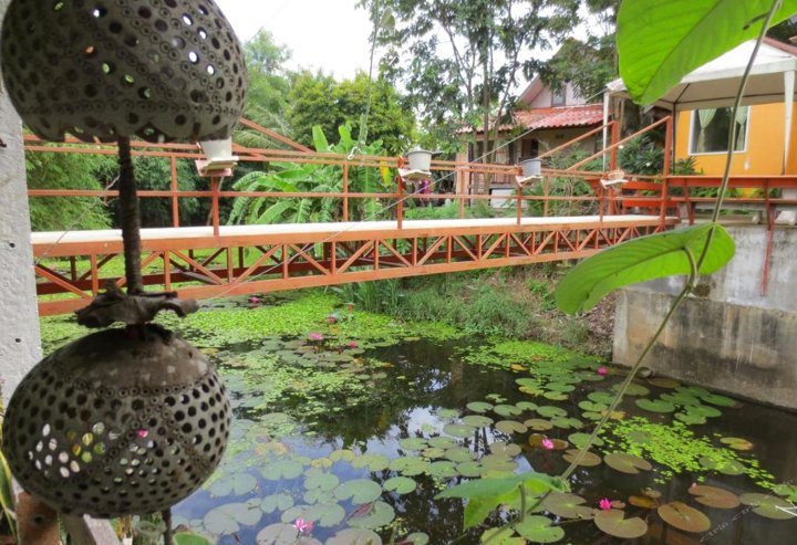 Baan Ton Nam度假村(Baan Ton Nam Resort SuanPhueng)