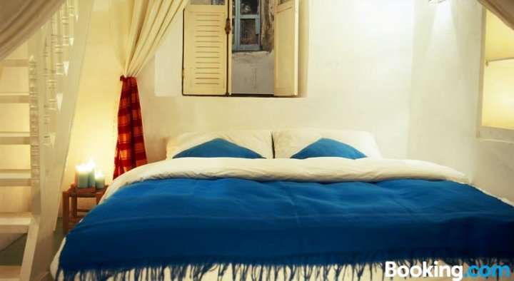 Dar Lazuli Bed & Breakfast