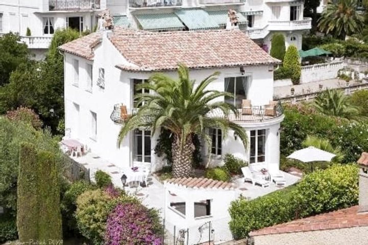 Cannes Villa Bord de Mer