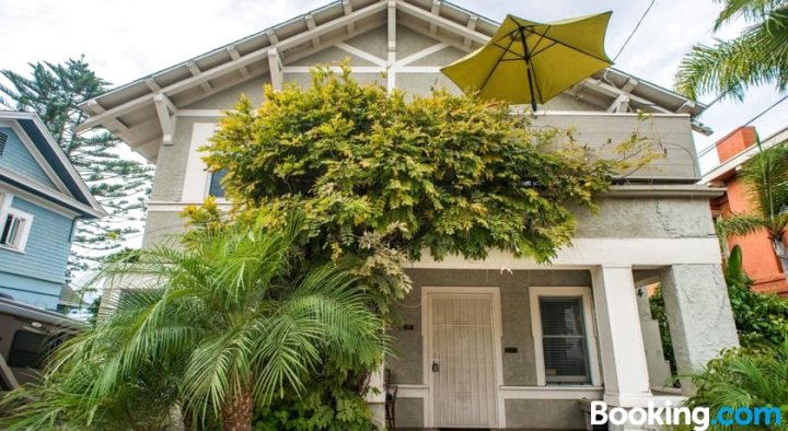 3330 2nd Ave · Fine 2Br/1BA Home by Balboa Park w/ Rooftop Deck