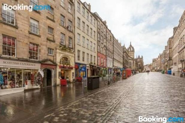 4 New Assembly Close - Royal Mile