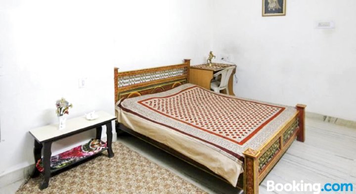 Room in a Homestay in Jodhpur, by GuestHouser 9941