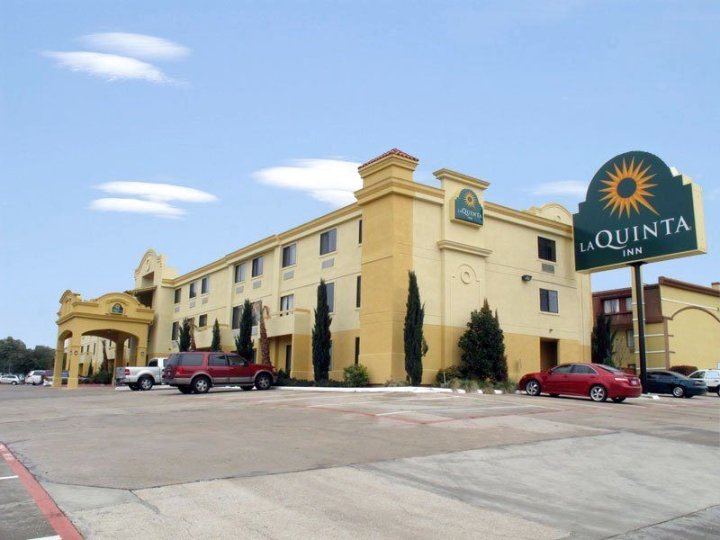 达拉斯拉昆塔LBJ fwy酒店(La Quinta Dallas LBJ Freeway)