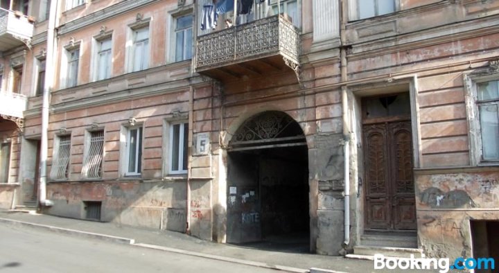 Sunny Apartment in The Old Town