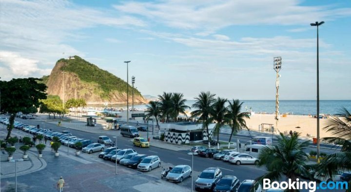 Apartamento Copacabana em Frente à Praia 301