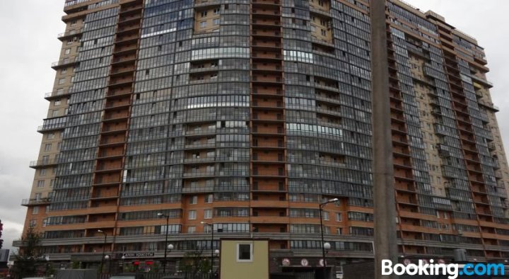 Apartments on Kompozitorov 18