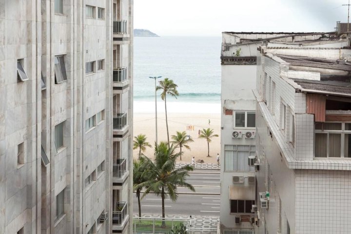 2 Bedrooms Ocean View Ipanema