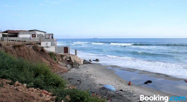 <500 Steps to Baja Malibu Beach