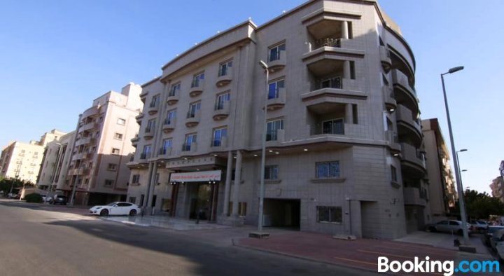Marsa Al Hamra Hotel Apartments
