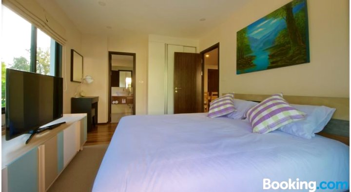Seaview Luxury Apartment Rawai Beachfront