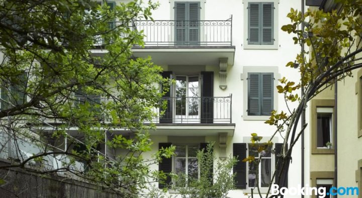Bergdorf Homes