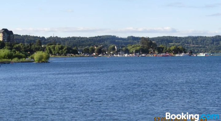 Cabañas Entre Lagos y Volcanes