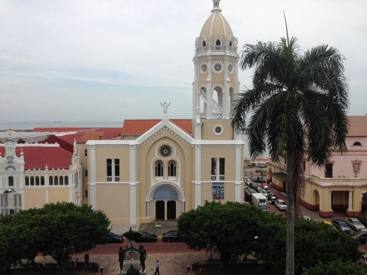 Casco Viejo Roof and Pool