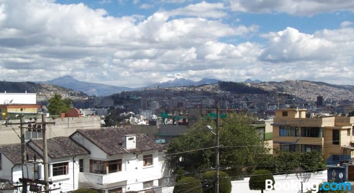 Sanitized - Apartment - Metropolitan Quito Area Eng - Fr - Esp