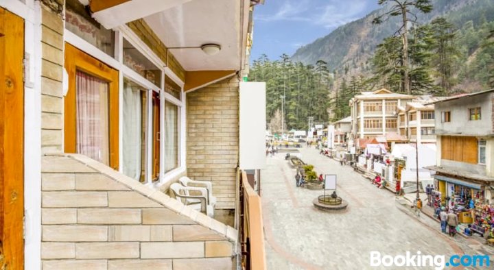 Boutique Room in The Mall, Manali, by GuestHouser 10877