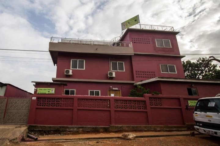 沉睡河马酒店(The Sleepy Hippo Hotel)