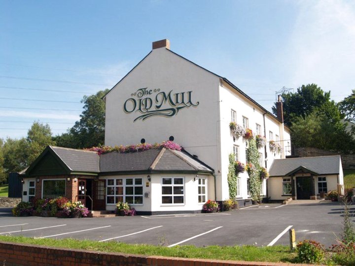 老磨坊酒店(The Old Mill Hotel)