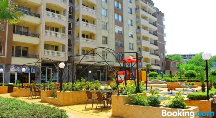 Apartment VIP Complex Perla, Burgas