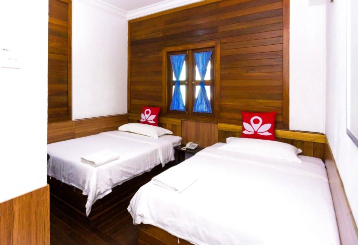 甘榜艾尔禅房酒店(Zen Rooms Kampung Air)