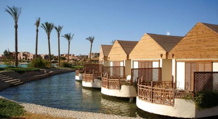 赫尔格达水上公园全景酒店(Panorama Bungalows Aqua Park Hurghada)