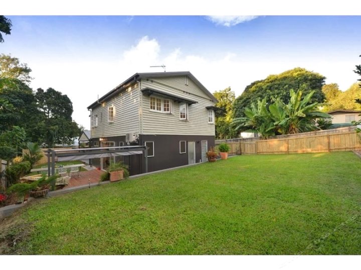 疯狂凯恩斯生活公寓 - 五卧室(Crazy about Cairns Lifestyle - 5 Bedrooms)