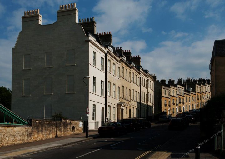 巴斯圈卡姆登度假屋(Bath Circle Camden Lodge House)