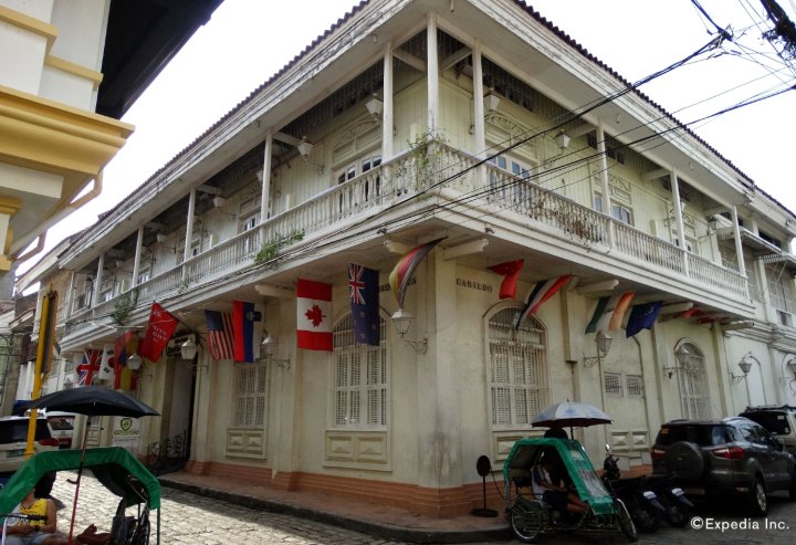 马尼拉中市白骑士饭店(White Knight Hotel Intramuros Manila)