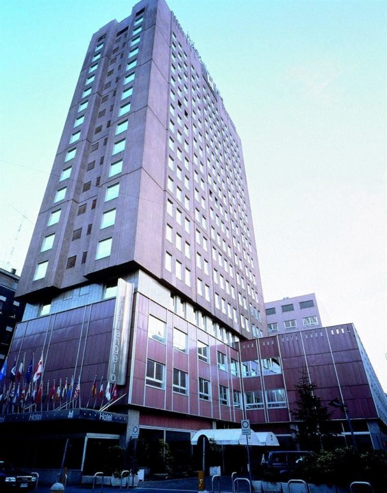 米兰米开朗基罗酒店(Hotel Michelangelo Milano)