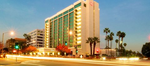 帕萨迪纳希尔顿酒店(Hilton Pasadena)