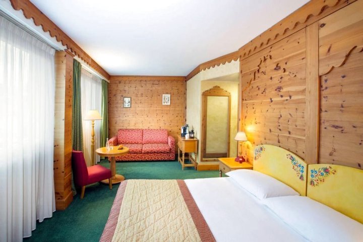 日内瓦雪绒花马诺特酒店(Hotel Edelweiss Manotel Geneva)