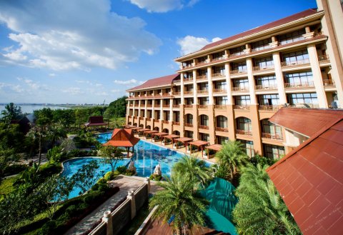 湄公河畔地标酒店(Landmark Mekong Riverside Hotel)