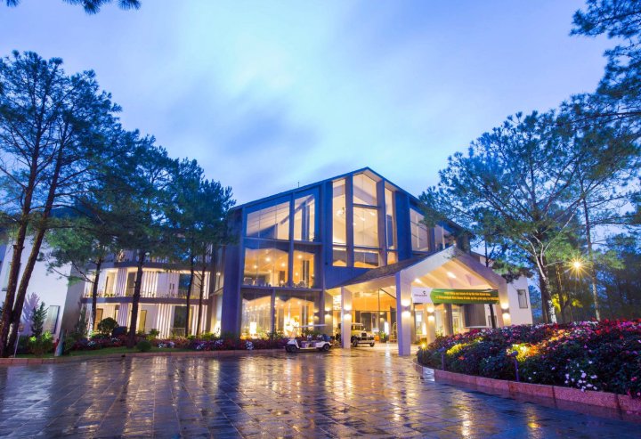 大叻特拉可塔酒店及度假村(Terracotta Hotel & Resort Dalat)