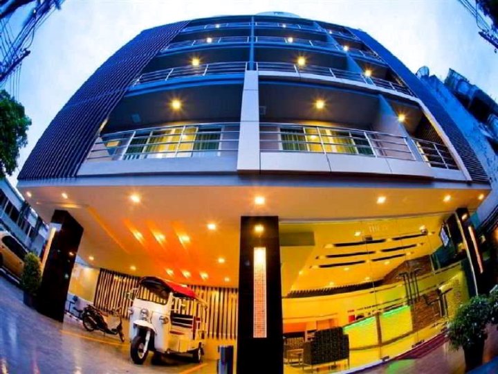 素坤逸20号iCheck旅馆公寓(ICheck Inn Residences Sukhumvit 20)