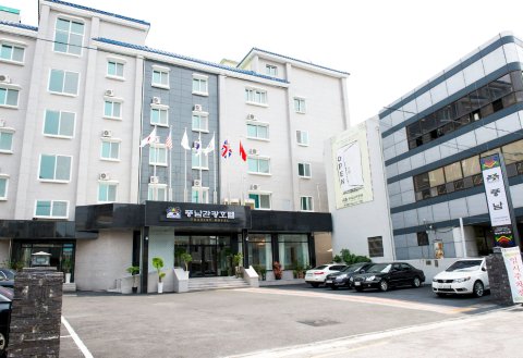 彭南旅游酒店(Pungnam Tourist Hotel)