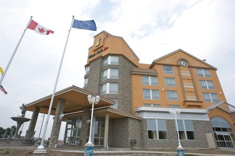 蒙地卡罗及套房市中心万锦酒店(Monte Carlo Inn & Suites Downtown Markham)