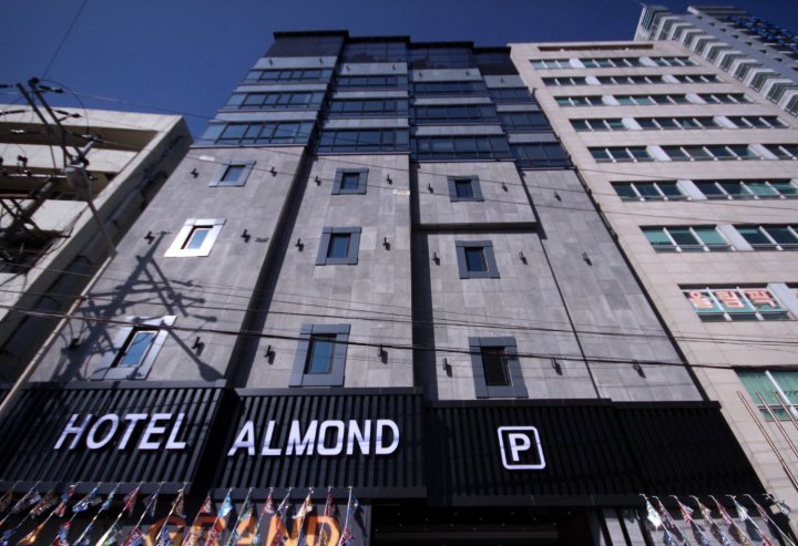 釜山站杏仁酒店(Almond Hotel Busan Station)