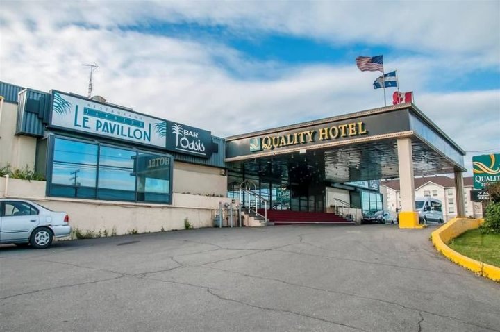 多瓦尔品质酒店(Quality Hotel Dorval)