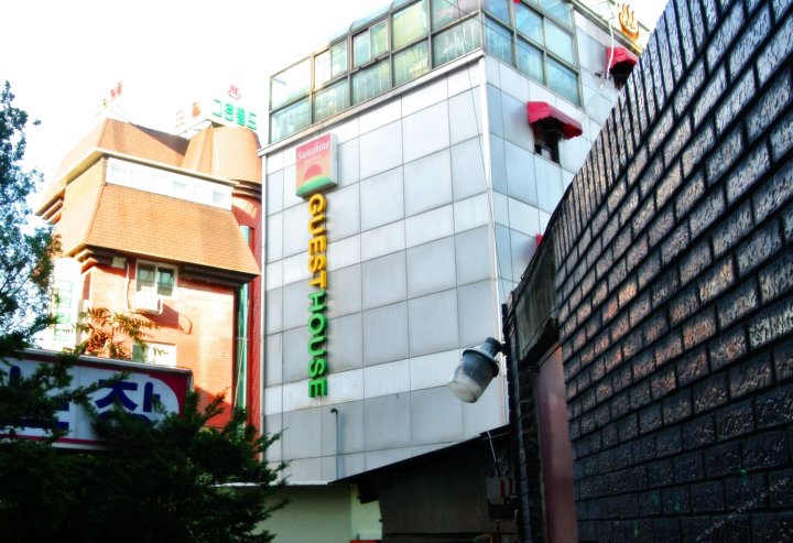 登巴连锁客栈首尔店(Seoul Dengba Hostel)