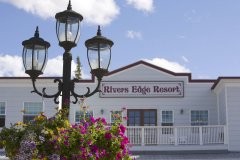河缘度假酒店(River's Edge Resort)
