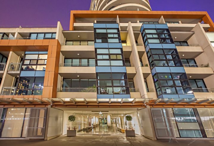 弗林德斯码头墨尔本假日公寓酒店(Melbourne Holiday Apartments Flinders Wharf)