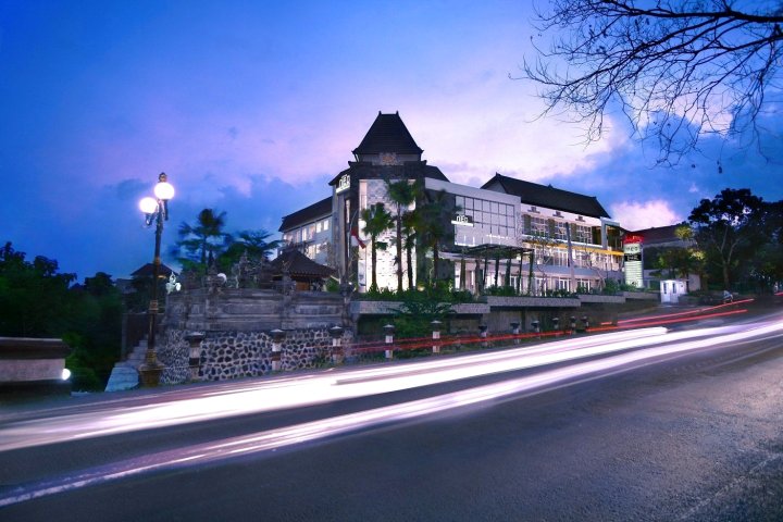 登巴萨尼欧酒店 - 阿斯顿酒店 - CHSE 认证(Hotel Neo Denpasar Bali by Aston)