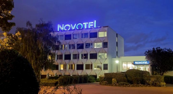 诺富特巴黎克雷泰伊尔湖滨酒店(Novotel Paris Créteil Le Lac)