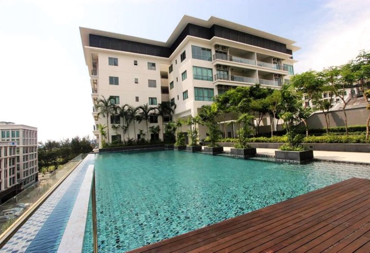 婆罗洲滨海公寓 @ 艾玛格商城(Borneo Coastal Residence @ IMAGO Mall)