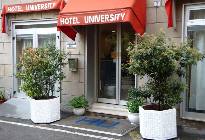 大学酒店(Hotel University)