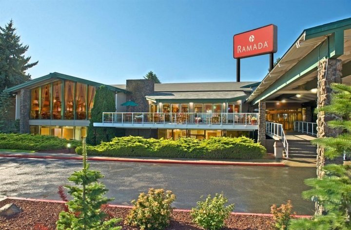 斯波坎机场华美达酒店(Ramada by Wyndham Spokane Airport)