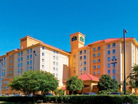 圣安东尼奥机场昆塔套房旅馆(La Quinta by Wyndham San Antonio Airport)