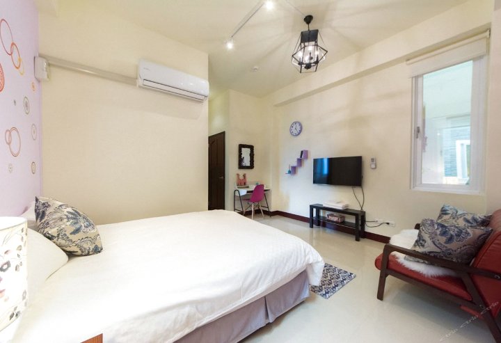 太阳花3D浮雕民宿(3D Sunflower Embossed B&B)