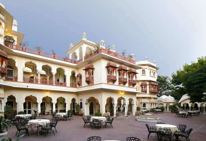 阿赛哈微丽 - 文物酒店(Alsisar Haveli - Heritage Hotel)